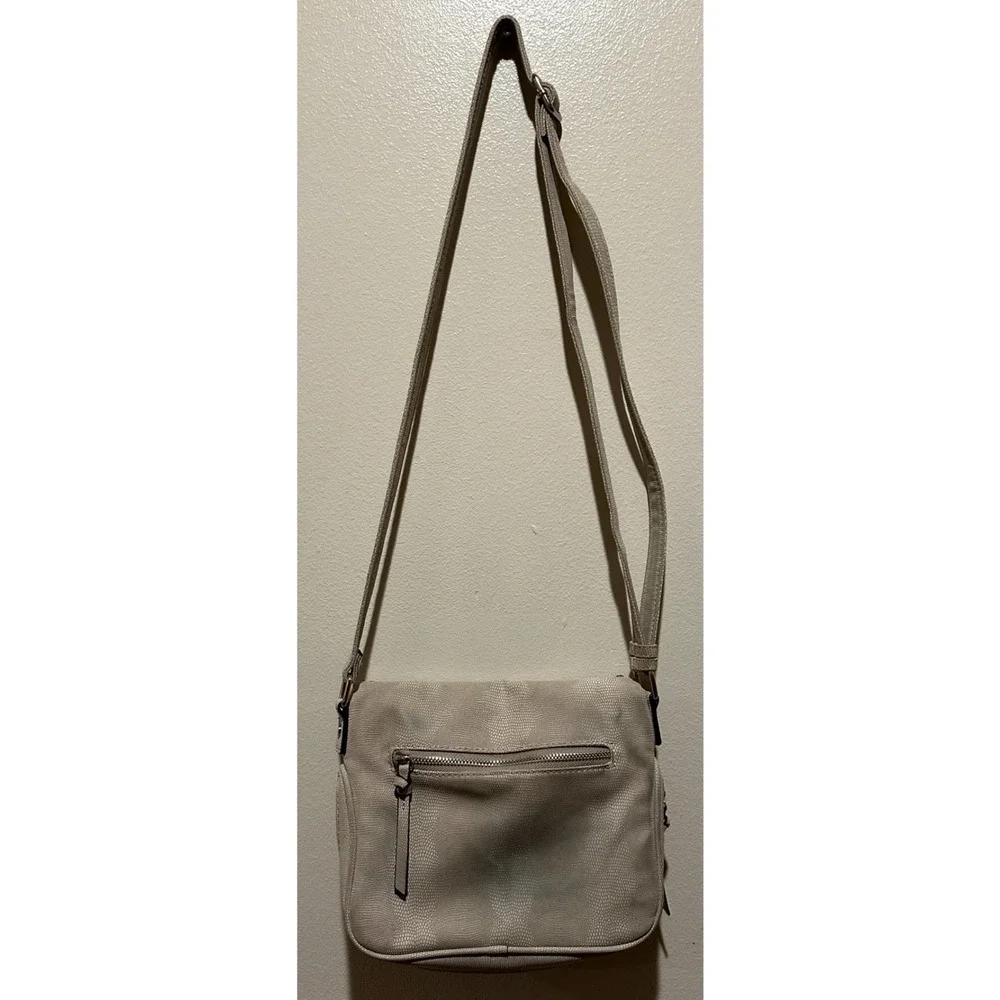 BUCKLE‎ Violet Ray Textured Crossbody Purse - Cream